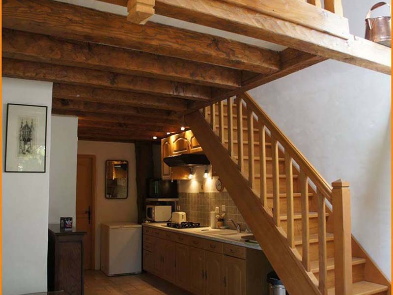 thiet ke gam cau thang 9